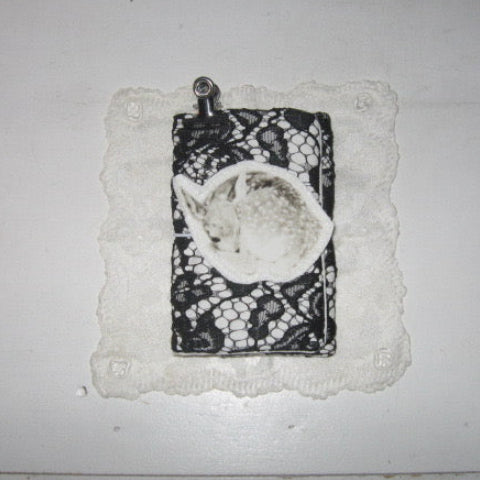Porte Carnet A6 - Black Lace & White Fawn