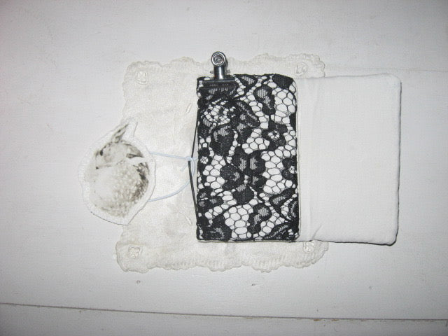 Porte Carnet A6 - Black Lace & White Fawn